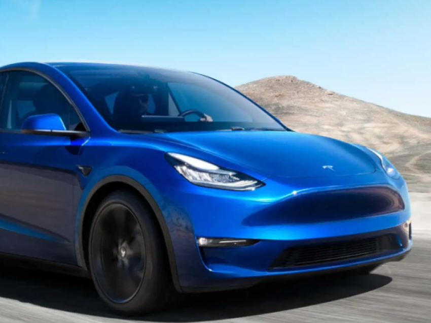 Tesla anulon prodhimin e modelit 2