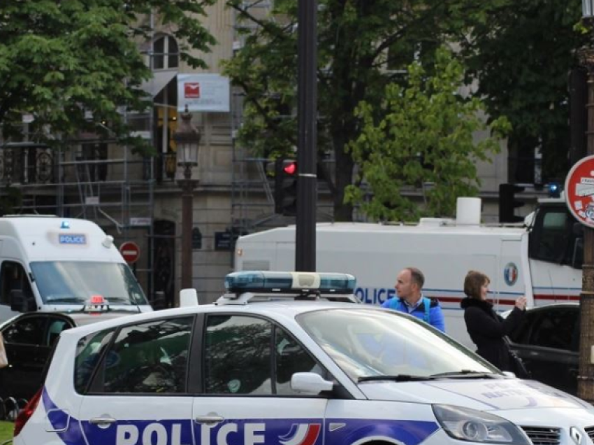 Sulm me thikë në Francë, një viktimë dhe një i plagosur
