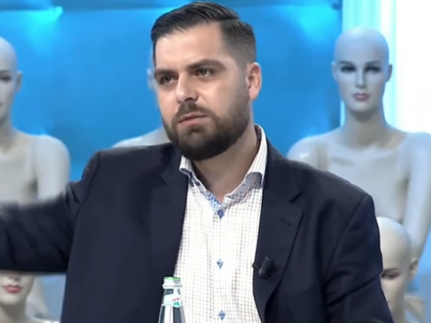 Analisti nga Shqipëria krahason drejtuesit e UÇK-së me Mlladiqin