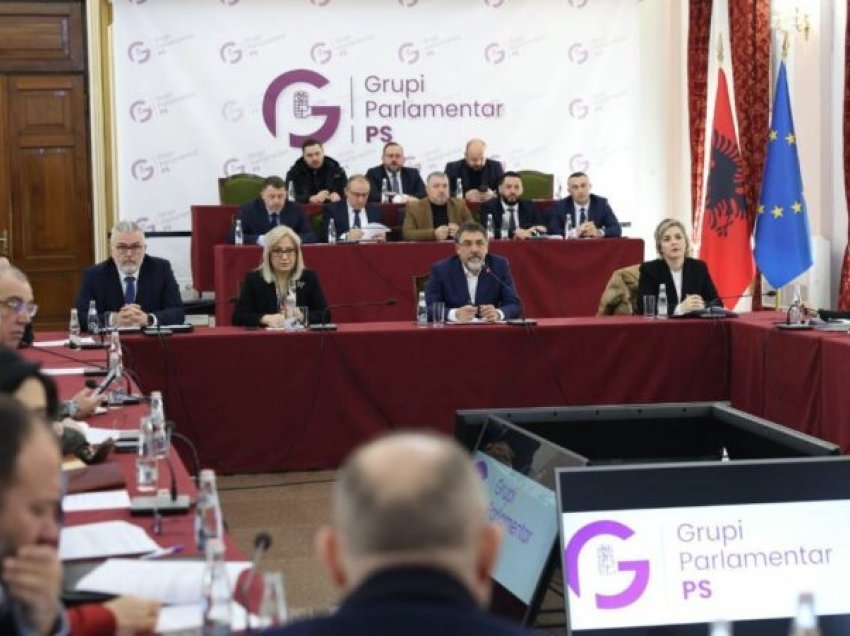Nga interpelanca me Ministrin e Mbrojtjes te ndryshimi i ligjit për prefektin, Çuçi mbledh Grupin Parlamentar të PS