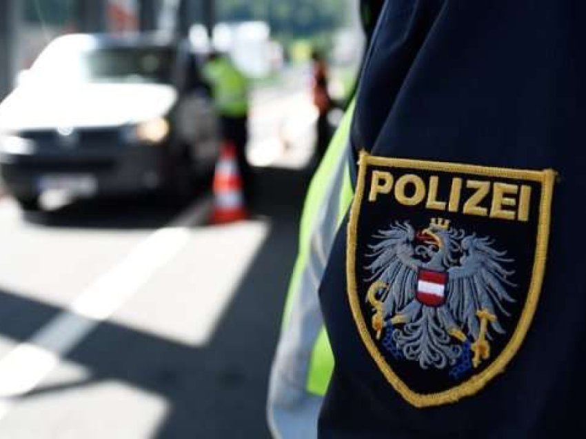 Austri: Goditi 42 herë me thikë ish të dashurën, 15 vjet burgim për shqiptarin e Kosovës 
