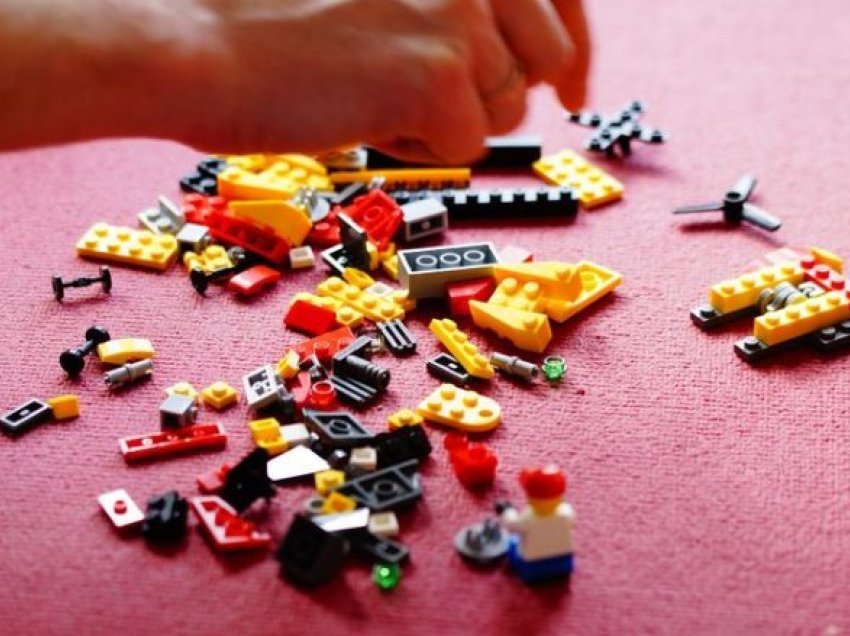 A keni menduar ndonjëherë se çfarë përfaqëson LEGO?