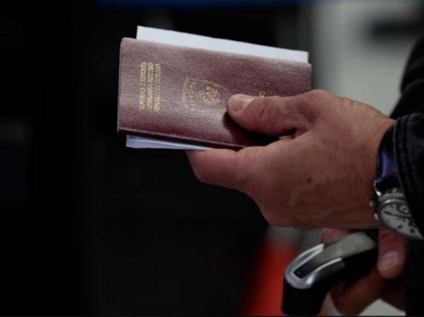 Mbi 800 serbë aplikuan gjatë janarit për pasaportë të Kosovës