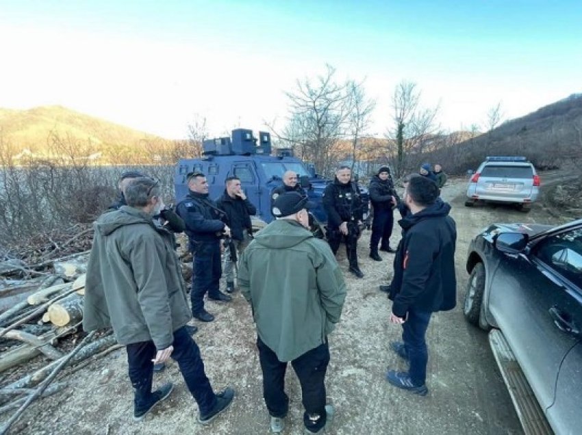 ​Parandalimi i krimit e kontrabandës, Sveçla vizitoi zonën kufitare në Bërnjak, Jasenovik dhe Ujmanin