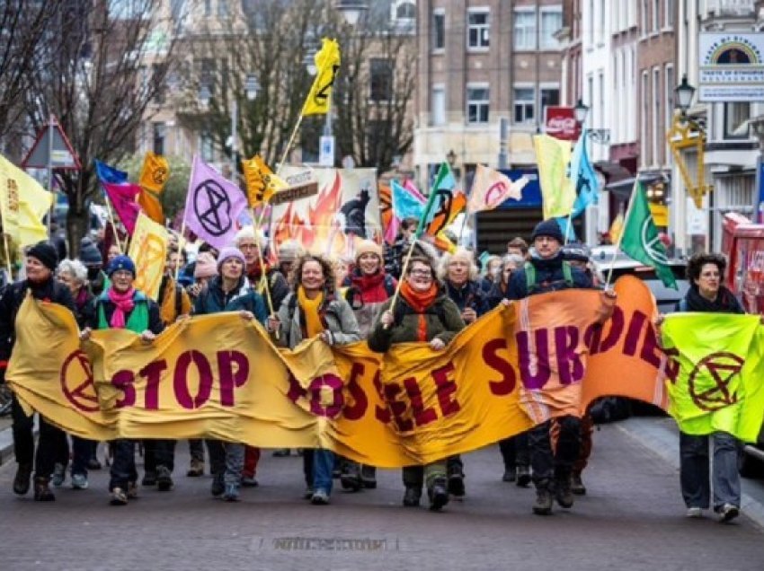 ​Protesta mjedisore në Holandë, rreth 1 mijë persona të arrestuar