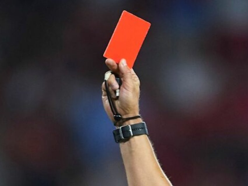 Karton i kuq i përkohshëm në futboll, gati rregulli i ri
