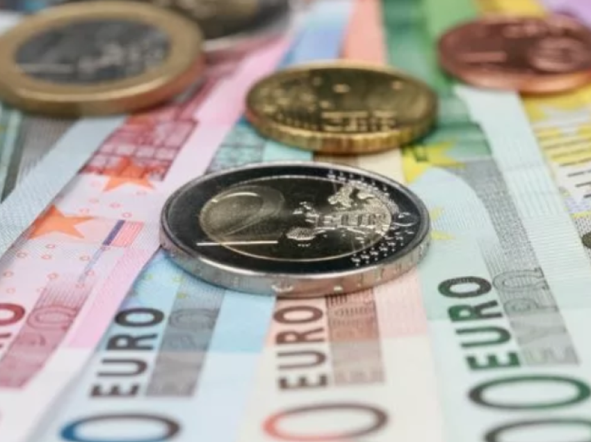 Bankat në hall nga paratë false, zbulohen edhe dy raste tjera në Prishtinë – konfiskohen qindra euro