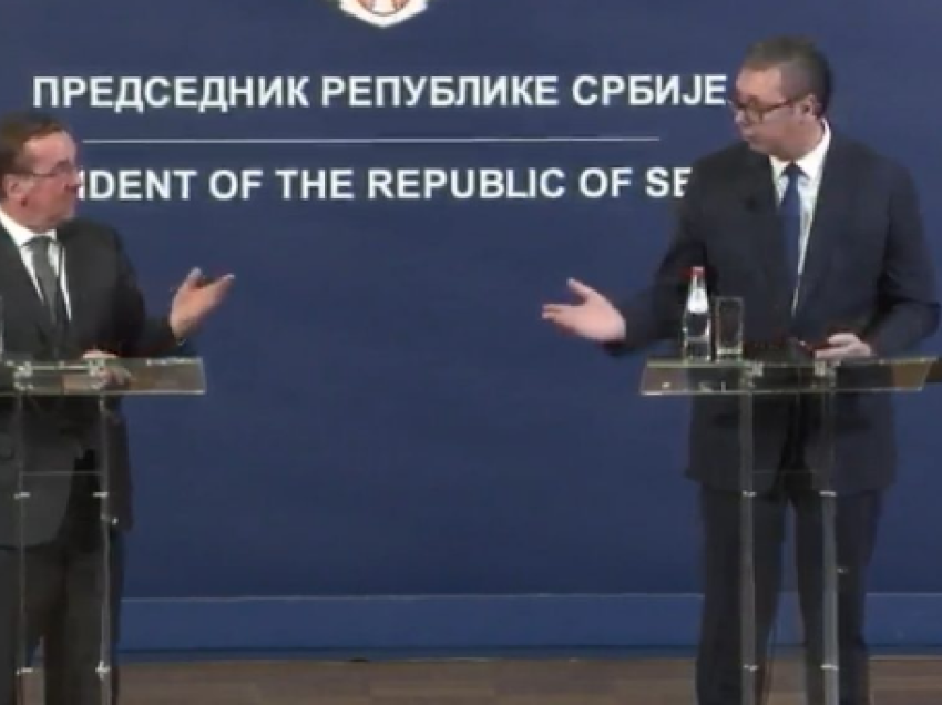 Vuçiqi i jep ‘fjalën’ ministrit gjerman se “Serbia nuk do të befasojë askënd me lëvizje ushtarake”