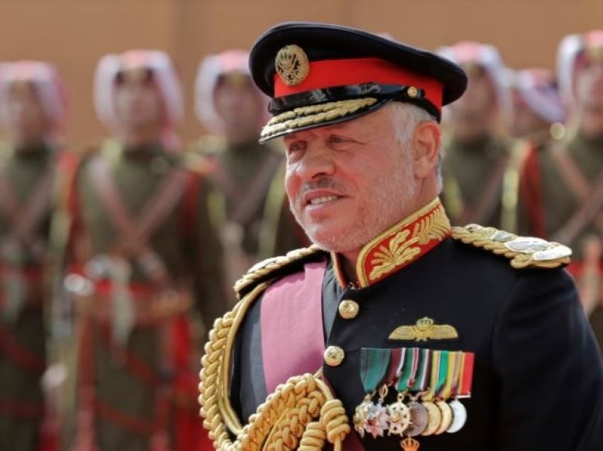 Mbreti i Jordanisë merr pjesë në dërgimin e ndihmave humanitare në Gazë
