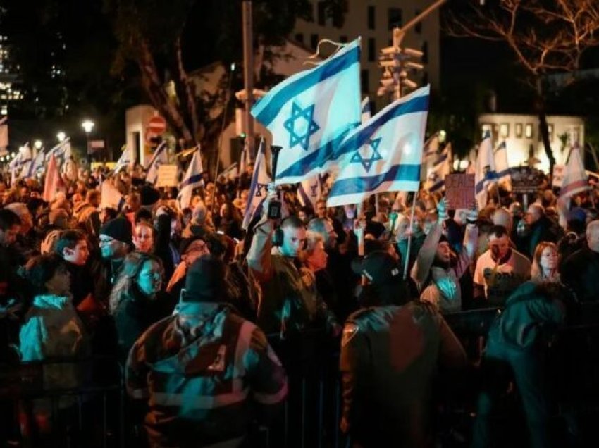 Protesta masive në Izrael kundër kryeministrit Netanyahu, bëjnë thirrje për zgjedhje të reja