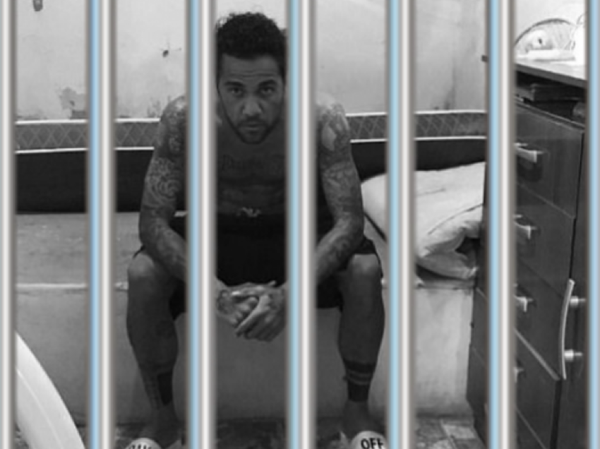 Përkeqësohet gjendja e Dani Alvesit në burgun e Barcelonës – shoku i tij i qelisë thotë se braziliani ka rënë në depresion
