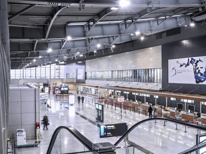 Liberalizimi i vizave, zëdhënësja e aeroportit të Prishtinës: Më shumë po dalin, se sa po vijnë njerëzit në Kosovë