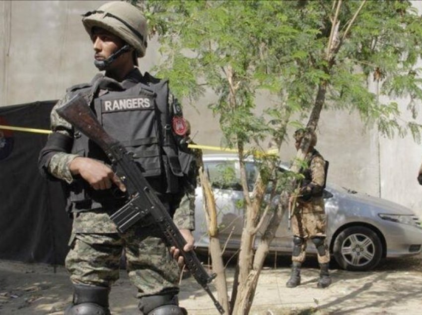 Një ushtar i vrarë dhe 2 të plagosur në një sulm terrorist në Pakistanin veriperëndimor
