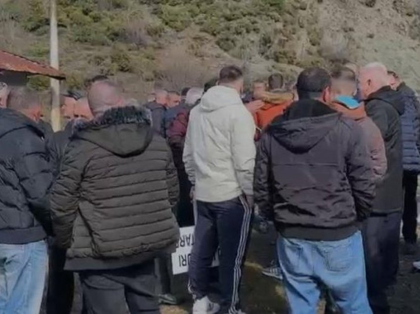 Pukë - Projektet për HEC, banorët e Gjegjanit dalin në protestë: Po na marrin burimet ujore