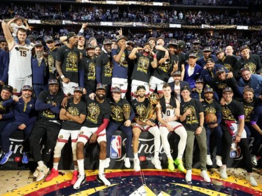 Denveri e fitoi titullin historik në NBA