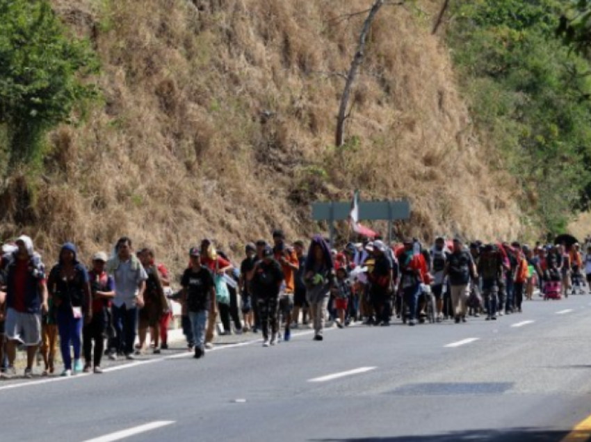 Shumica e 31 emigrantëve të marrë peng në veri të Meksikës janë venezuelanë, thotë presidenti