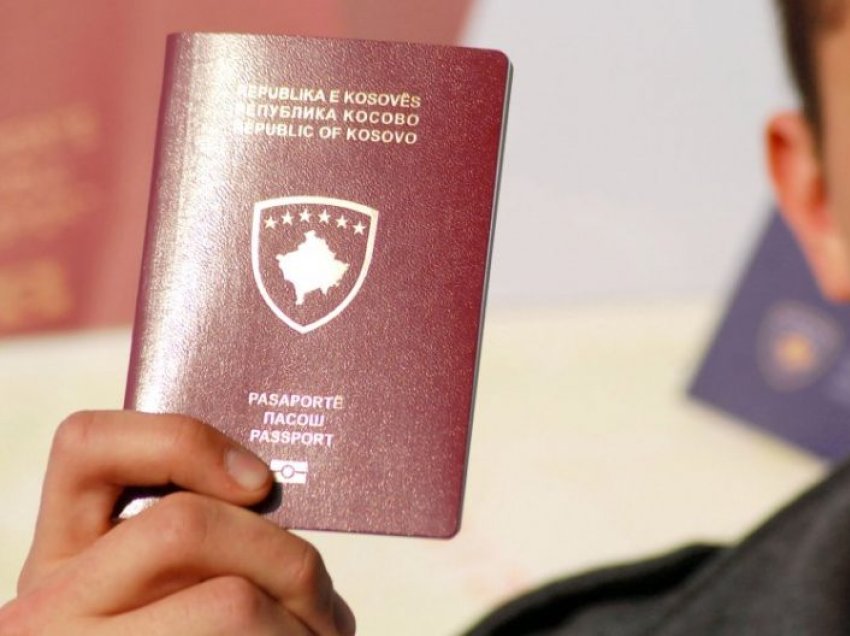 Rreth 4 mijë kërkesa në ditë për pasaporta të Kosovës