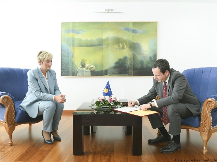 Ardita Sinani: Shqiprim Arifi kritikon vazhdimisht Kosovën, asnjëherë Serbinë