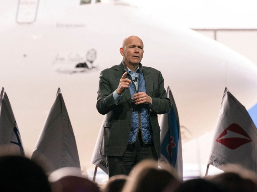 Shefi i Boeingut pranon mungesën e kontrollit të cilësisë, pas shpërthimit të derës së Alaska Airlines