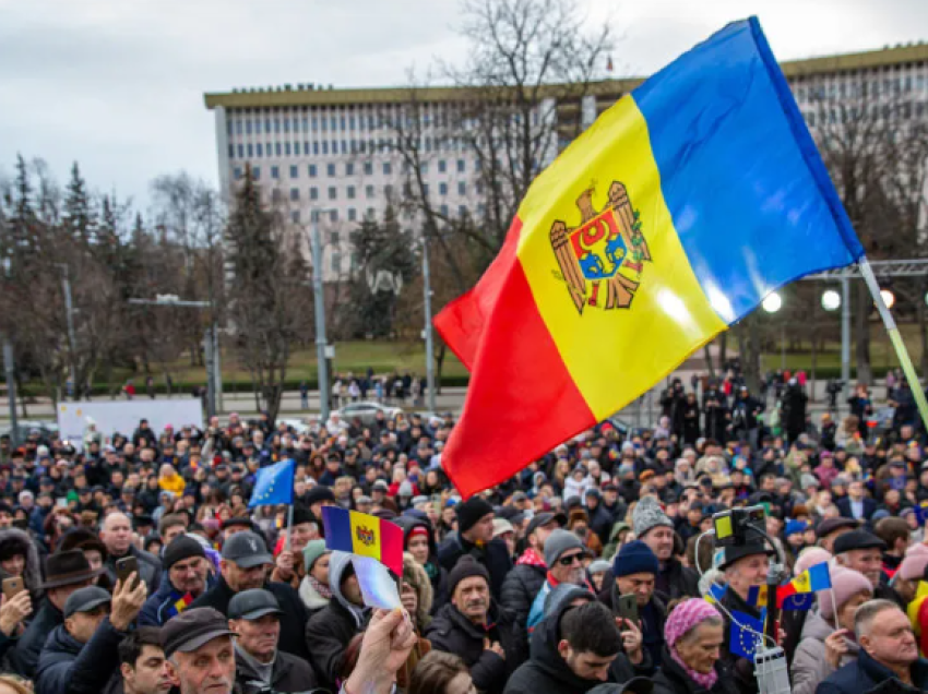 Rusia ndalon hyrjen për zyrtarët moldavë dhe gazetarët