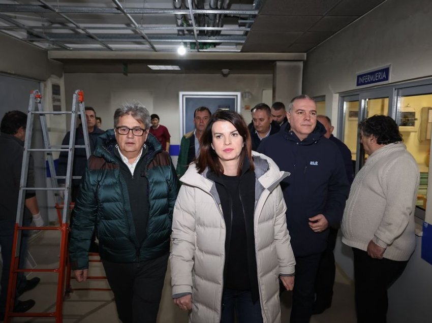  Zjarri në spitalin e Shkodrës, ministrja e Shëndetësisë e viziton nga afër: Është kthyer normaliteti!