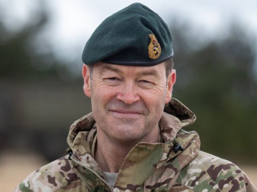 “Përgatituni për luftë” - shefi i ushtrisë britanike paralajmëron qytetarët