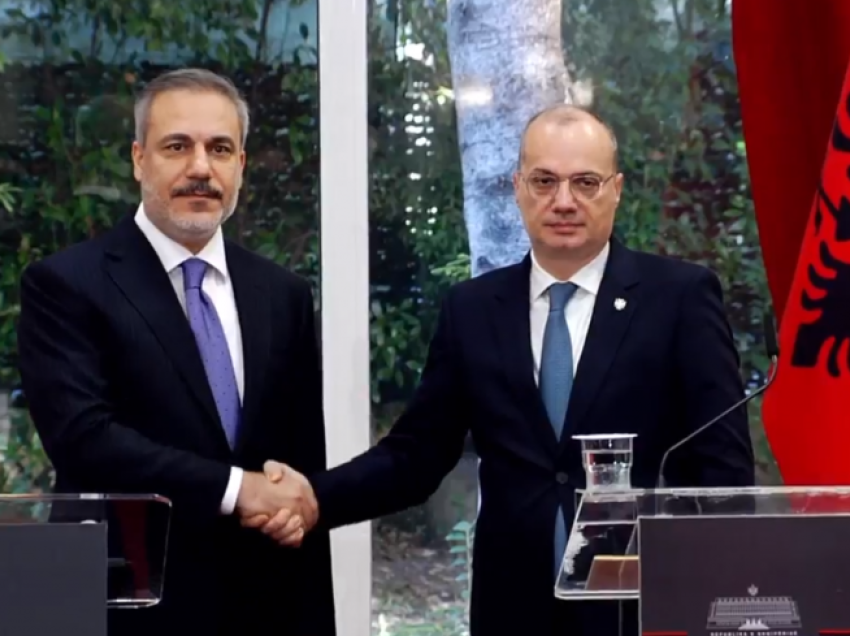 Hasani falënderon Turqinë për angazhimin në njohjen e Kosovës