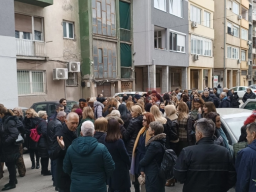 Punonjësit në FSSH në Maqedoni paralajmërojnë grevë