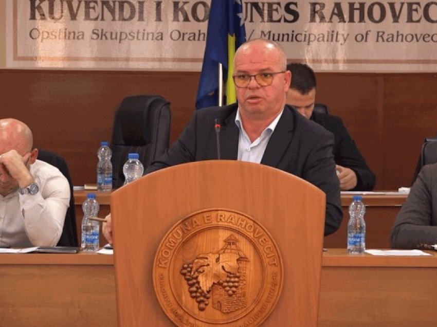 Kryetari Latifi: Çifteve të reja në komunën e Rahovecit do t’u dhurojmë banesa