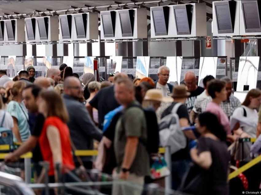 Stafi i sigurisë do të bëjë grevë në aeroportet gjermane të enjten