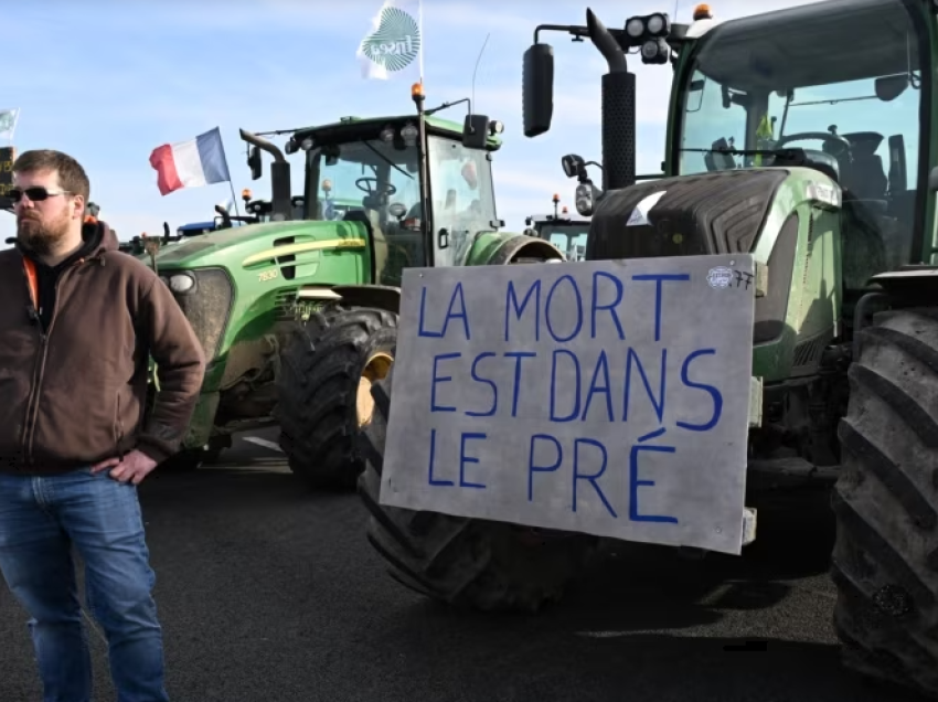 Vazhdon protesta e fermerëve në Francë