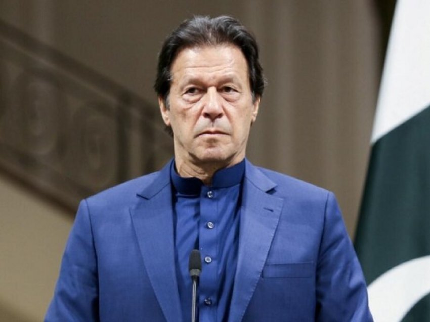 ​Ish-kryeministri pakistanez dënohet me 14 vjet burgim për korrupsion