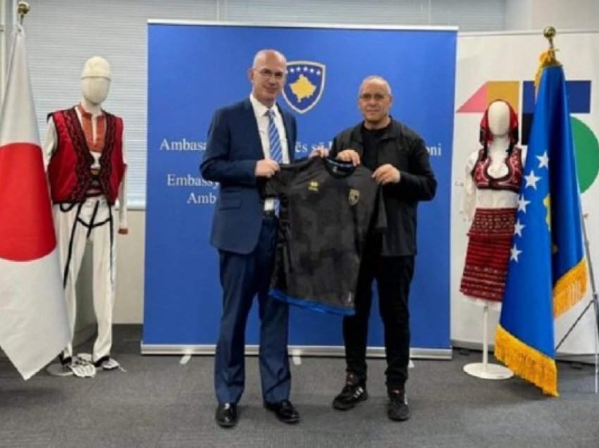 Ademi diskuton me ambasadorin e Kosovës në Japoni për bashkëpunim në fushën e sportit