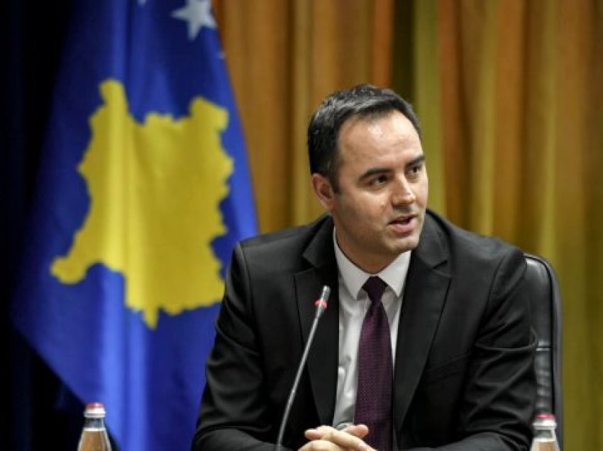 Konjufca: Pas 24 shtatorit, gjëja më absurde është që Kosovës t’i vazhdohen masat