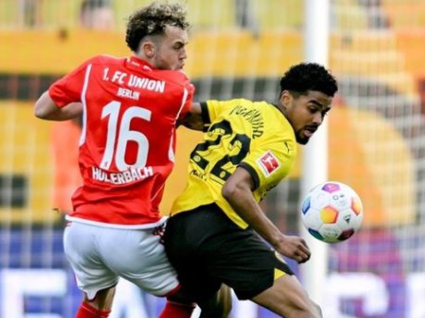 Union Berlini del duarthatë në duel me Dortmundin 