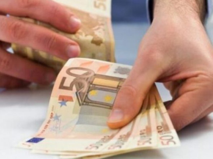 Konfiskohen mbi dy mijë euro false në Prishtinë