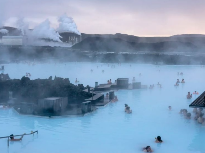 Zona më e bukur në Islandë, Laguna Blu, evakuohet pasi pritet një shpërthim i fuqishëm vullkanik