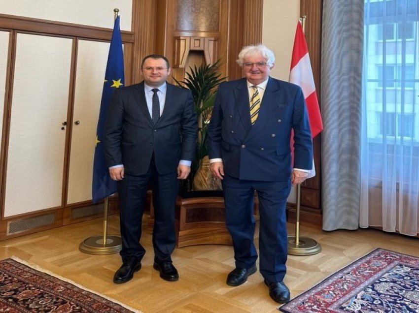 Guvernatori Ismaili në Vjenë, pritet nga guvernatorin austriak Holzmann