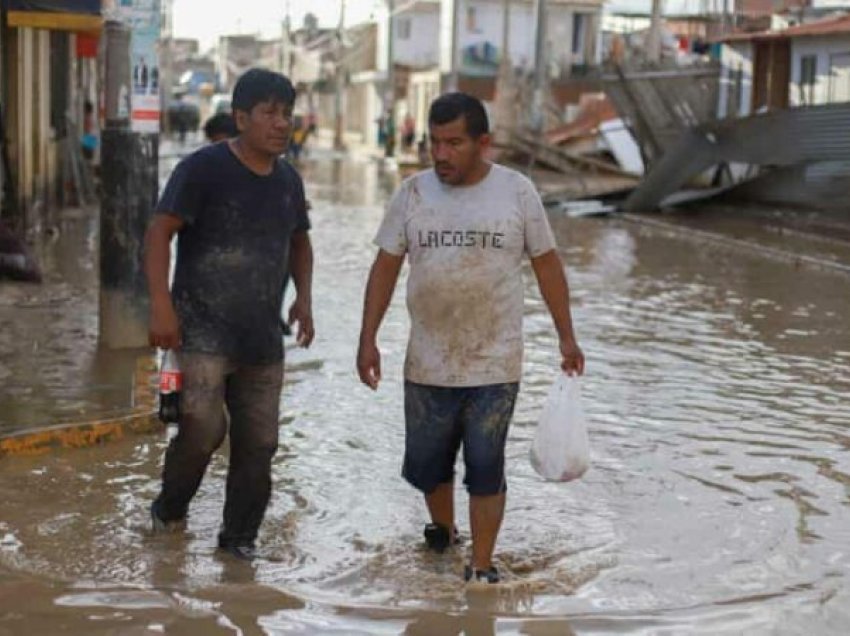 6 të vdekur nga përmbytjet në jug të Perusë