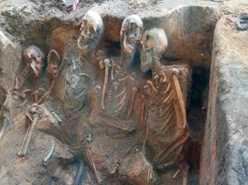 ​Gjendet një varr masiv me 1 mijë skelete në Gjermani