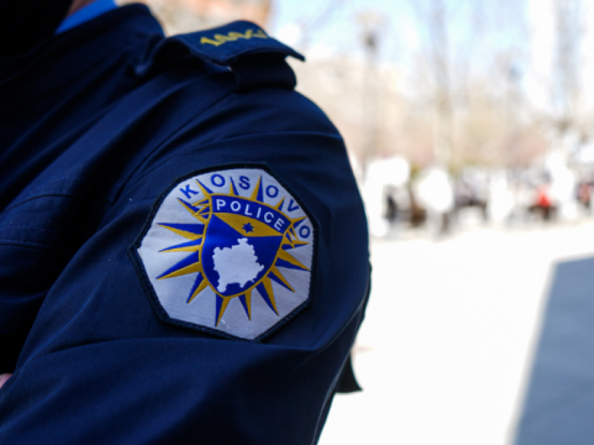Policia konfiskon në Viti një revole, një armë automatike, një pushkë e 270 fishekë