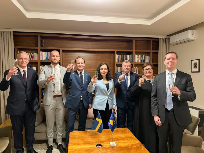 Ambasadori suedez e falënderon Osmanin që festuan bashkë për anëtarësimin e Suedisë në NATO
