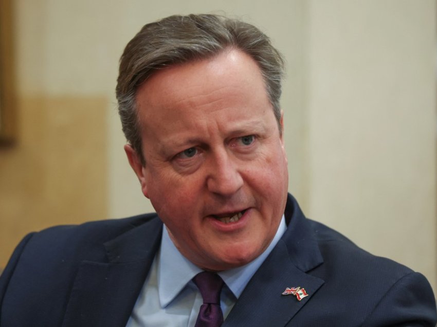 “Do të siguronte objektiva për Rusinë”, Cameron thotë se trupat perëndimor s’duhet dërguar në Ukrainë as për stërvitje
