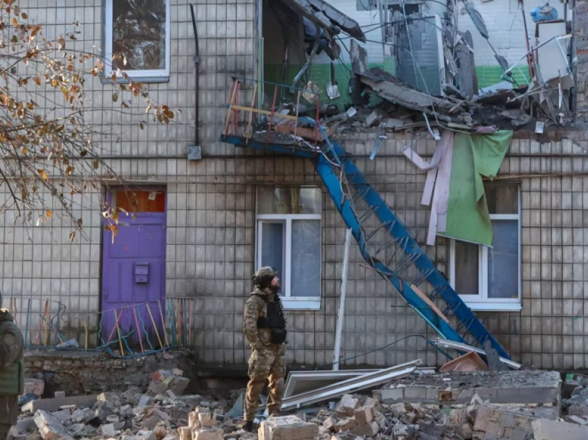 Kievi thotë se ka rrëzuar 35 dronë rusë