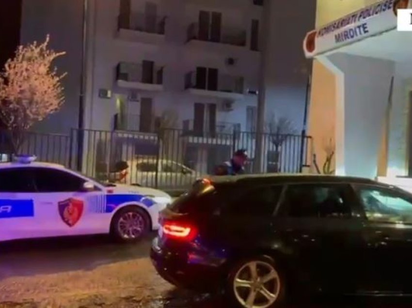 Rrëmbehet një 19-vjeçar në Rrëshen, dy persona e fusin në makinë dhe i marrin paratë, arrestohen disa orë më pas