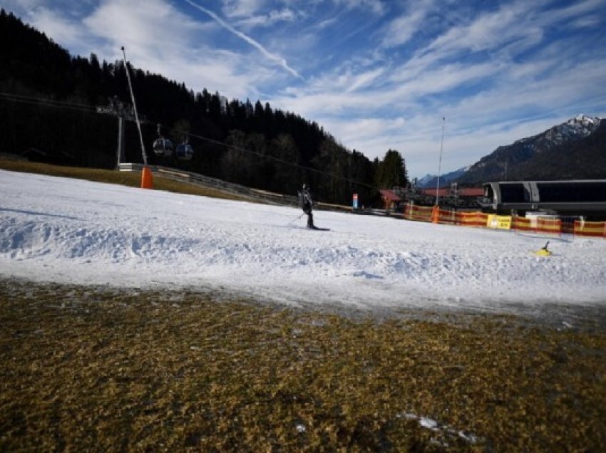 ​Alpet dhe Apeninet gjithnjë e më shumë të goditura nga mungesa e borës
