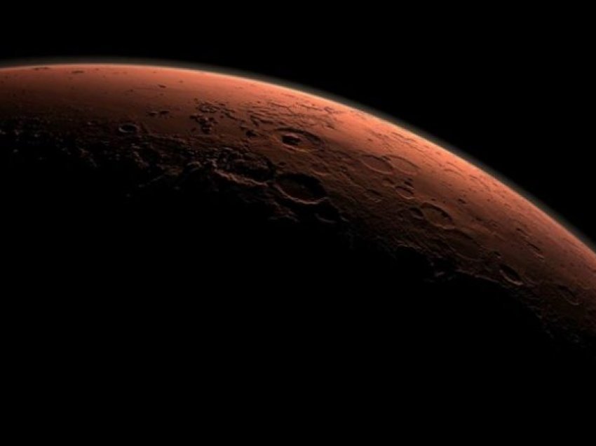 Marsi ndikon në Tokë në një mënyrë të çuditshme çdo 2.4 milionë vjet