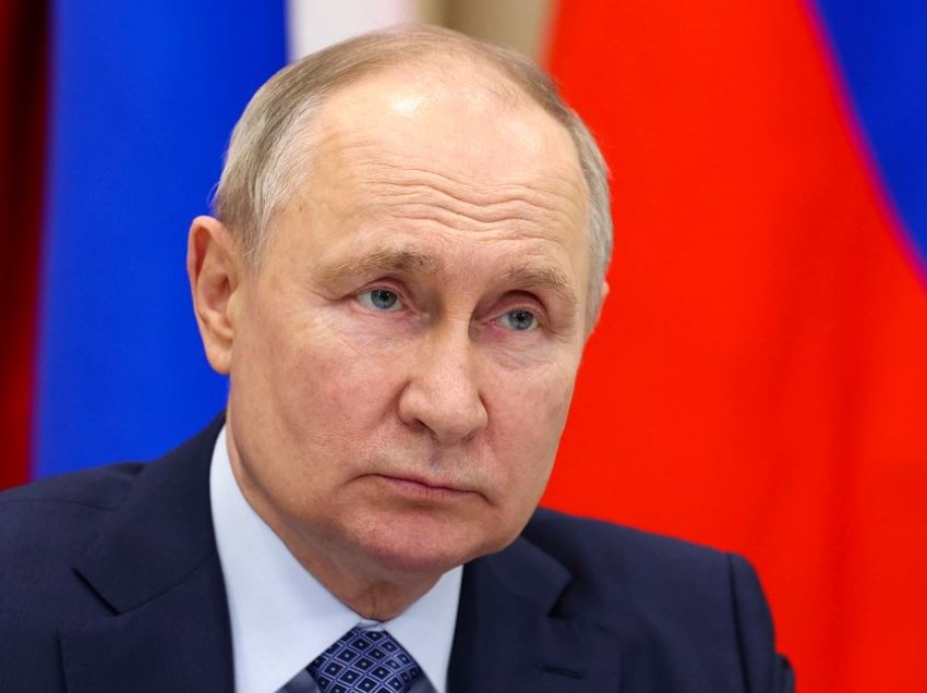 Rusia ndalon hyrjen e 227 shtetasve amerikanë, përfshirë zëdhënësin e DASH-it
