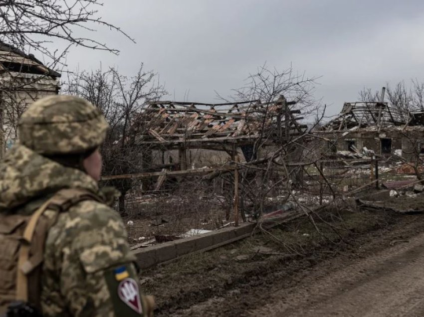 Ukraina thotë se Rusia sulmoi rajonet kufitare pasi rezultatet e pjesshme të zgjedhjeve e tregojnë Putinin si fitues