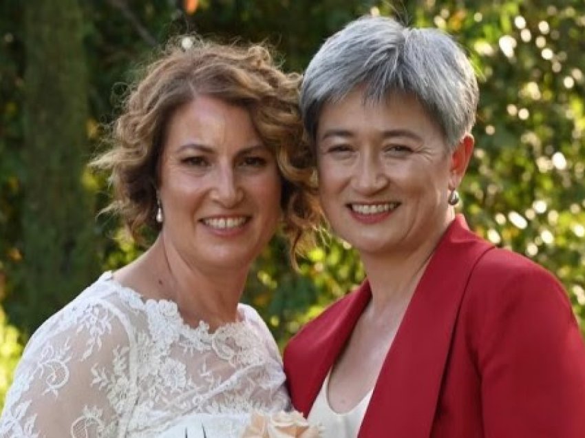 ​Ministrja e Jashtme australiane martohet me të dashurën